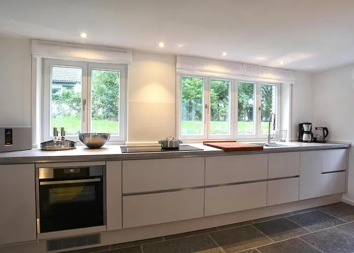 Kliffhuus Semesterbostad *